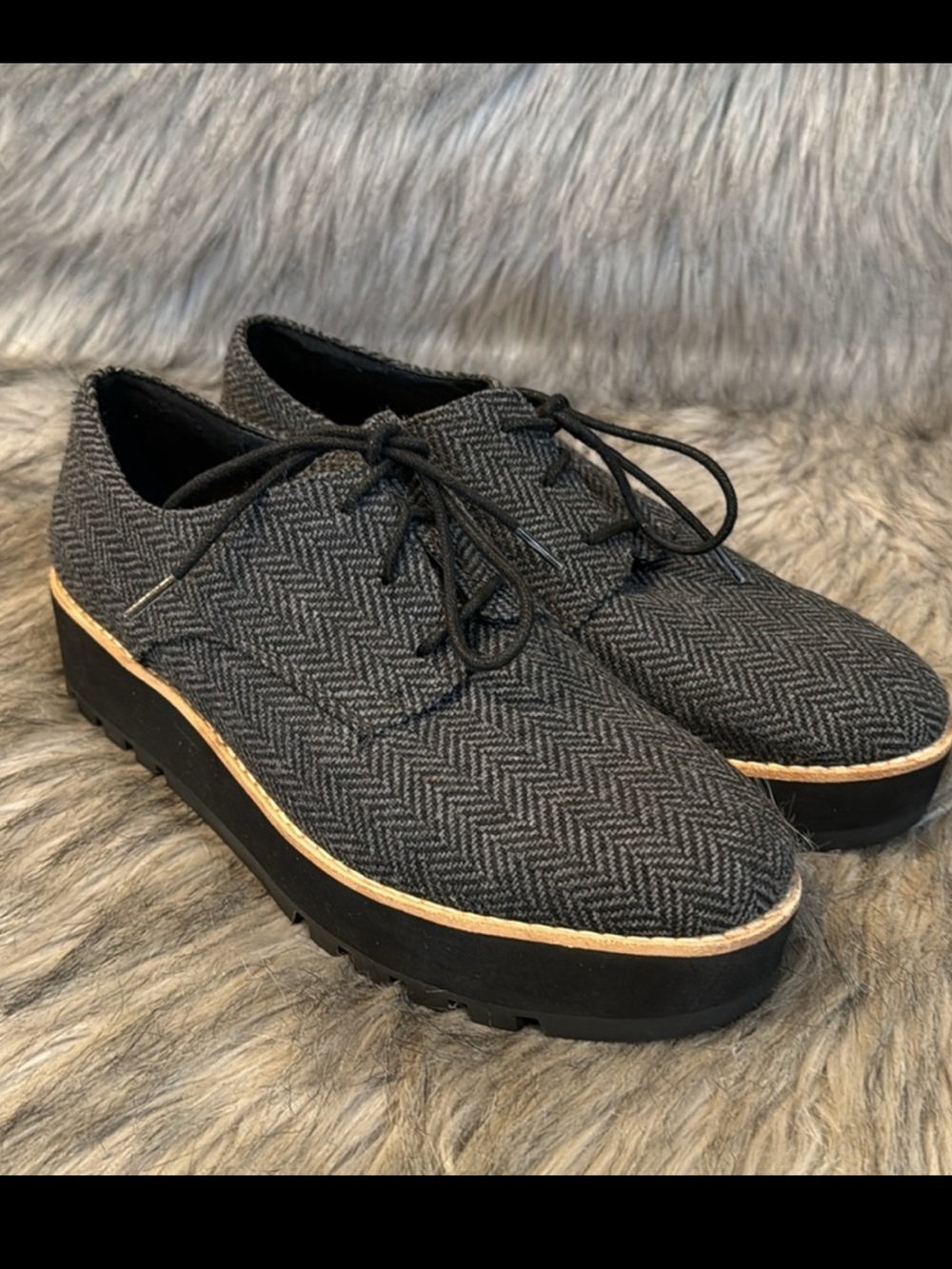 Eileen Fisher Gray Herringbone Platform Lace-Up Shoes